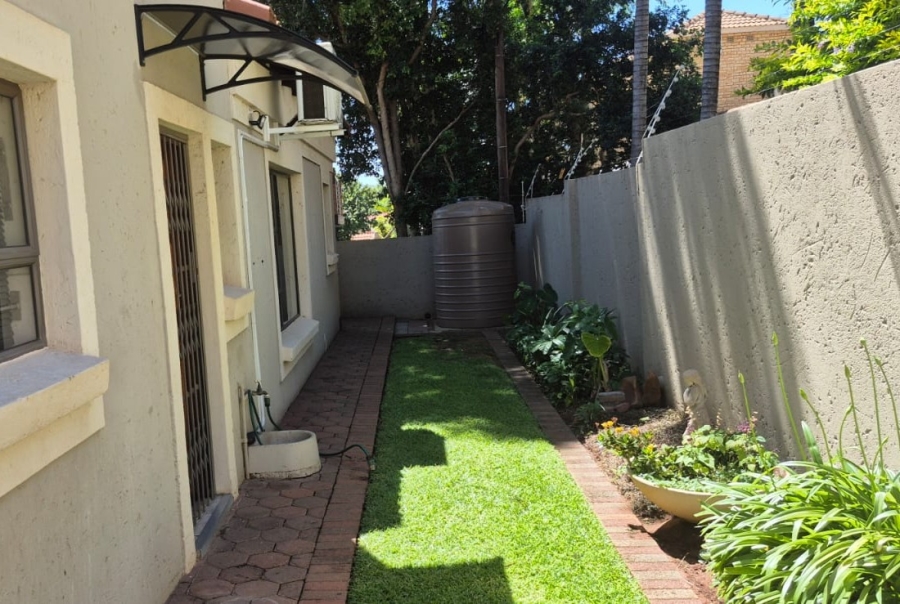To Let 3 Bedroom Property for Rent in Safari Gardens North West